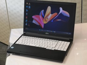 تصویر آفر ویژه ۱۵.۶ اینچ فوجیتسو مدل Lifebook | i5-7300u_2019 