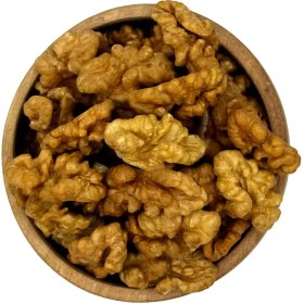 تصویر مغز گردو شکسته 