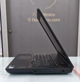 تصویر لپ تاپ فوجیتسو مدل CELSIUS H780 با پردازنده Core i7 و حافظه ۱۶ گیگابایت و SSD ۵۱۲ گیگابایت 