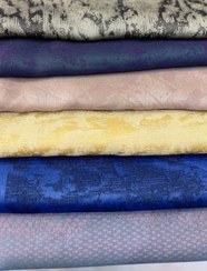 تصویر روسری ابریشم ژاکارد طرح پتینه دورو سایز۱۴۰ رنگبندی موجوذ ‎ 