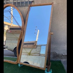 تصویر آینه قدی قاب چوبی طرح متحرک زاویه متغییر 