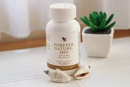 تصویر مکمل نیچرمین ضد ریزش و رشد مو | تقویت مو و پوست و ناخن 