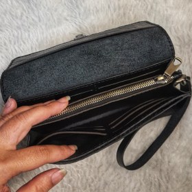 تصویر ست کیف چرمی و جاسوئیچی و آیینه 