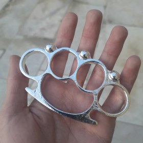 تصویر پنجه بوکس جمجمه 