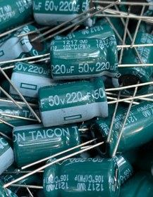 تصویر خازن الکترولیت 220uF - 16V Electrolytic capacitor 220uF - 16V