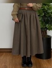 تصویر دامن بلند زنانه پشمی متینا 