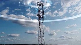 تصویر دانلود فوتیج سیگنال های شبکه تلفن همراه از دکل مخابراتی Mobile Network Signals From Cell Tower 