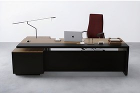 تصویر میز مدیریت 