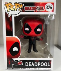 تصویر فانکو پاپ ددپول با کت شلوار 