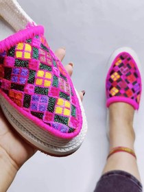 تصویر گیوه طرح باربی 