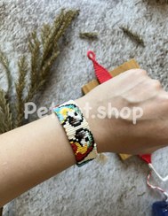تصویر دستبند با طرح طوطی 