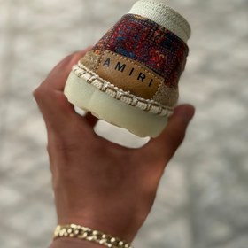 تصویر گیوه امیری قرمز ( ۱۷۱۲ ) 