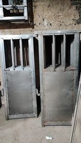 تصویر درب انباری اتاقی سرویس 