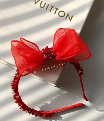 تصویر تل جواهردوزی کریستالی قرمز یلدایی با پاپیون حریر و مرکز جواهردوزی 