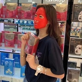 تصویر ماسک ورقه ایی قرمز جنسینگ Red mask