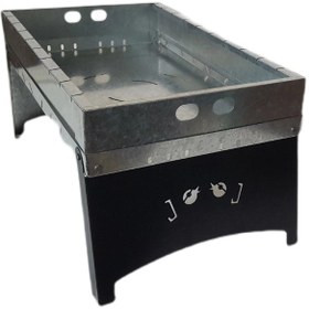 تصویر منقل تاشو مسافرتی سایز ۳۰ در ۵۰ با انبر و ذغال جمع کن 