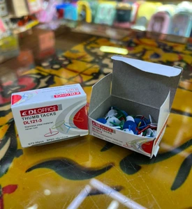 تصویر فروشگاه لوازم تحریر پن