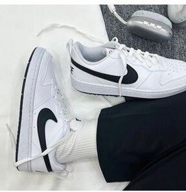 تصویر کفش روزانه کورت Borough Low Remraft Gs نایک Nike 