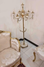 تصویر کنار سالنی برنزی 