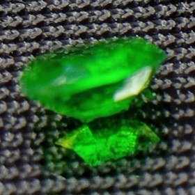 تصویر جواهر دمانتوئید D37 