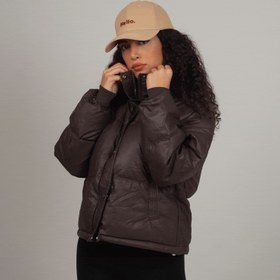 تصویر کاپشن جلو دکمه 