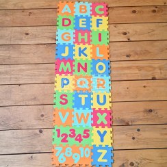تصویر پازل فومی حروف و اعداد سایز بزرگ ۳۴ تکه 
