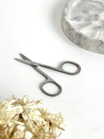 تصویر قیچی ابرو 