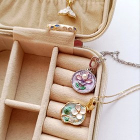 تصویر آویز میناکاری 