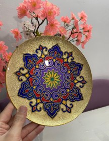 تصویر بشقاب دکوراتیو ویترای طرح شمسه با نقوش اسلیمی 