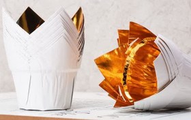 تصویر کپسول کاپ کیک آلومینیومی طرح لاله - طلایی دو رنگ سفید 