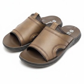 تصویر دمپایی و صندل چرم مردانه کفی طبی رویه چرم گردویی طرح میشیگان 