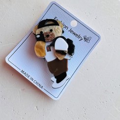 تصویر سنجاق سینه 