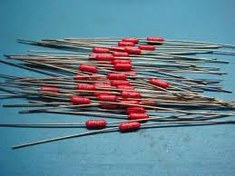 تصویر مقاومت 1M 1/4W 1% 25PPM METAL FILM RESISTORS RED 