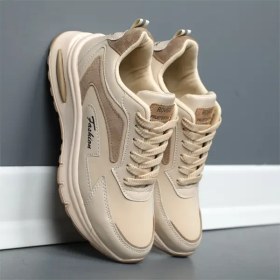 تصویر کفش اسپرت دخترانه ریوگو مدل فشیون رنگ کرم و قهوه ای 