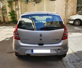 تصویر رنو ساندرو مدل 1396 ا Renault Sandero automatic Renault Sandero automatic