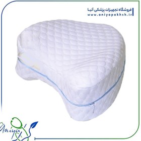 تصویر بالش طبی بین زانویی مموری فوم راحتی LEG PILLOW 