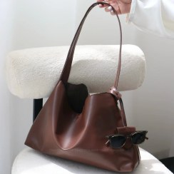 تصویر کیف دوشی چرم زنانه مدل پروا 