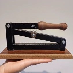 تصویر گردوشکن 