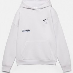 تصویر هودی ستاره و شعار زنانه استخوانی پل اند بیر 