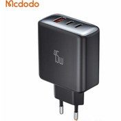 تصویر شارژر دیواری مک دودو مدل CH-486 توان ۴۵ وات با ۳ پورت USB Type C 