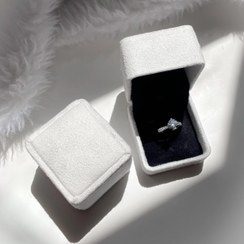 تصویر باکس انگشتر مخملی رنگبندی آبی صورتی بنفش 