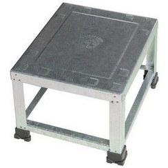 تصویر چهار پایه کوچک فلزی 