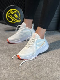 تصویر کفش کتونی اسپرت نایک (Nike) لبخند زنانه و دخترانه رنگ سفید مشکی 