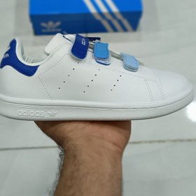 تصویر کتونی بچه گانه آدیداس استن اسمیت سفید آبی Adidas Stan Smith 