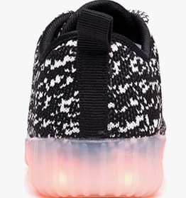 تصویر کفش ورزشی لبه کوتاه با چراغ‌های LED چشمک‌زن رنگ صورتی برند husk'sware LED Flashing Lights Low Top Sneakers Pink