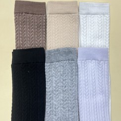 تصویر جوراب بالا زانو زنانه طرح بافت گندمی 