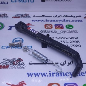 تصویر جک بغل کنار موتور سیکلت هندا برند آزادی 