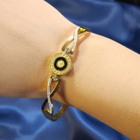 تصویر بنگل ورساچه مدل 151 