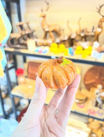 تصویر مجسمه کدو سه عددی بزرگ 