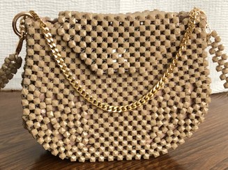 تصویر کیف نیم دایره (بافته شده با مهره های پلیمری) N1 bag